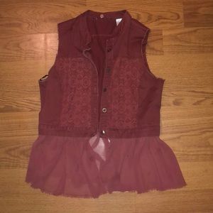 BKE Womans Burgundy Lace vest sz.M